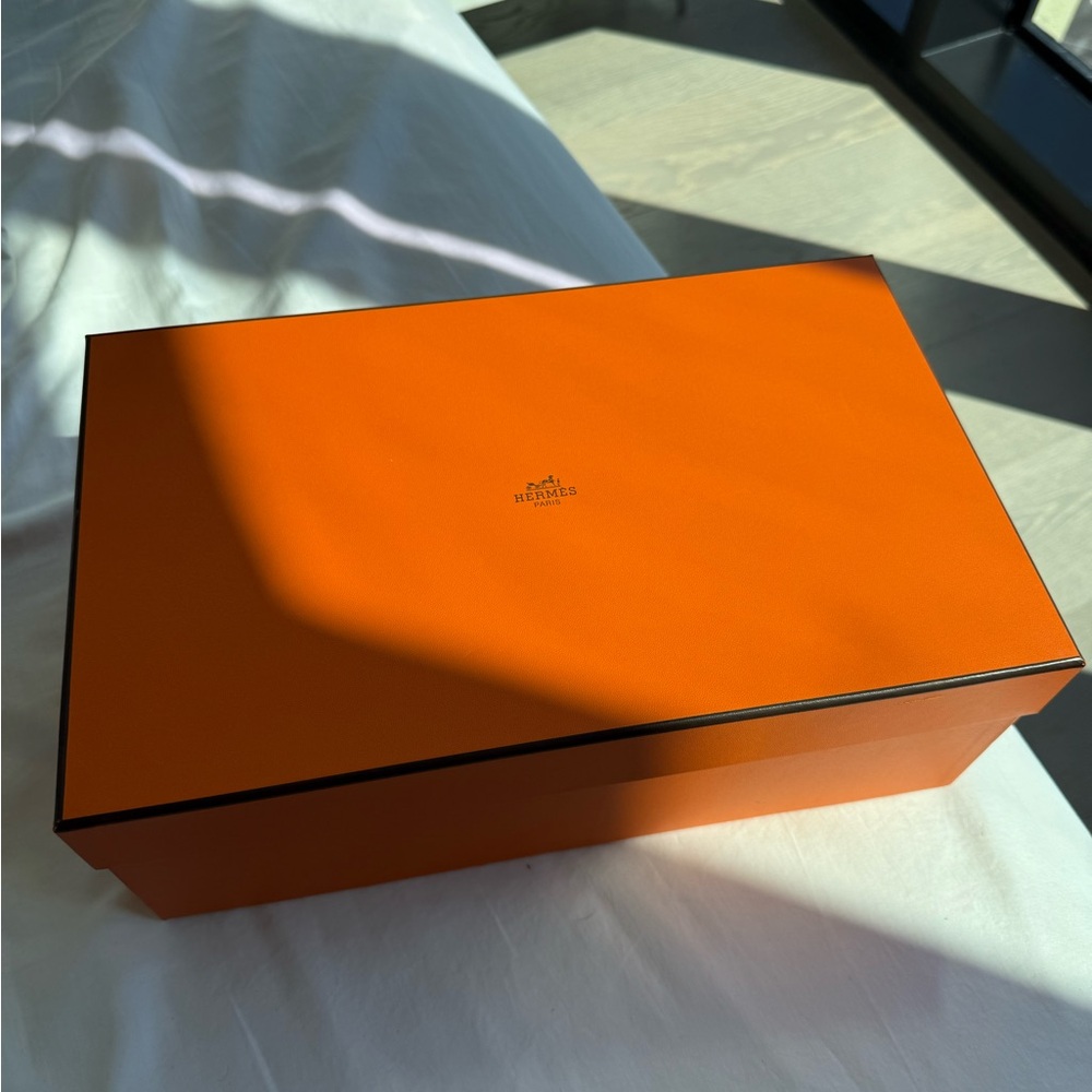 Authentic empty Hermes men’s shoes box
